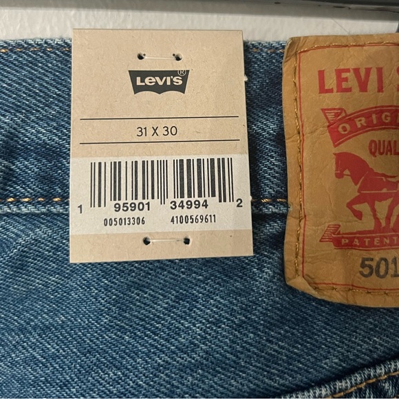NEW LEVIS 501® ORIGINAL FIT MEN'S JEANS Size:31x30 - Picture 6 of 8
